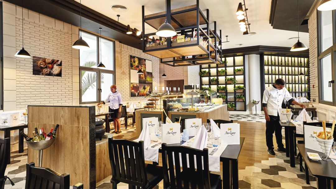 ACC_022440_DOM_45WebOriginalCompressed